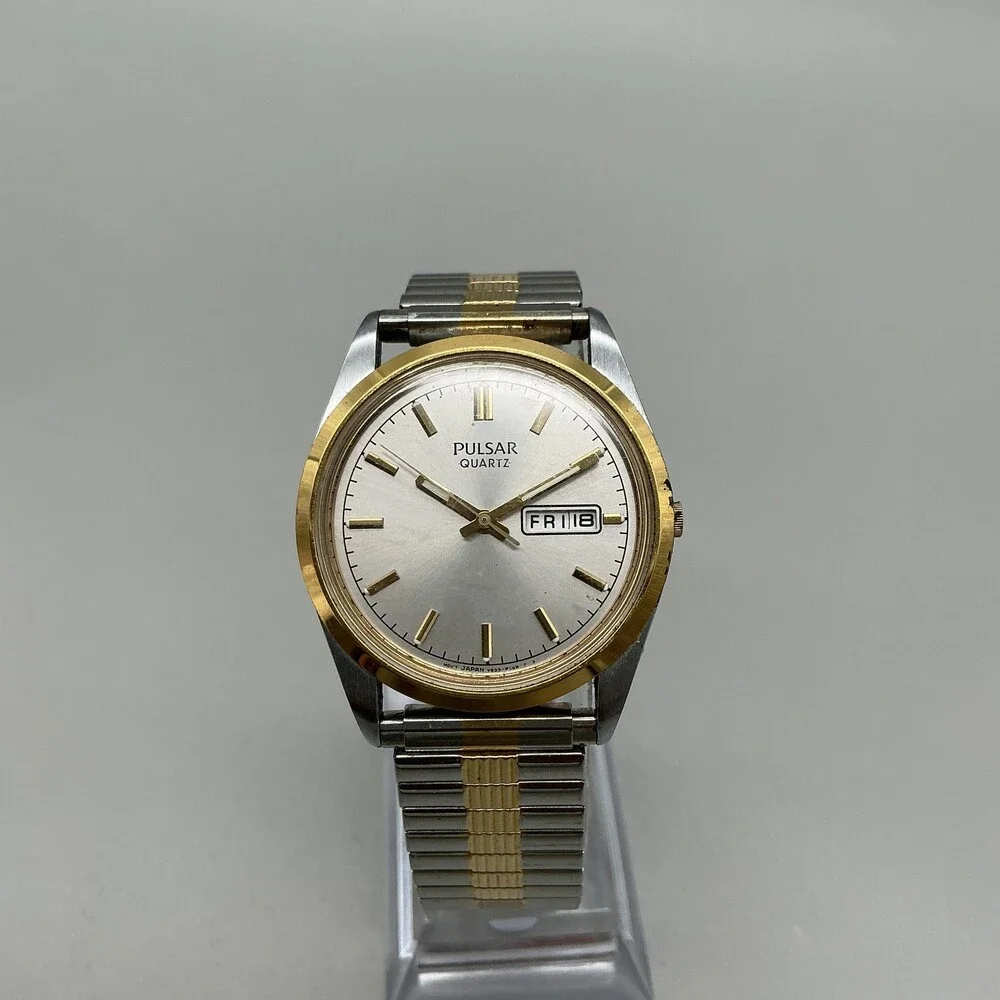 Vintage Pulsar Mens Watch 35mm V-533-8A50 Day Date Two Tone Stretch New Battery